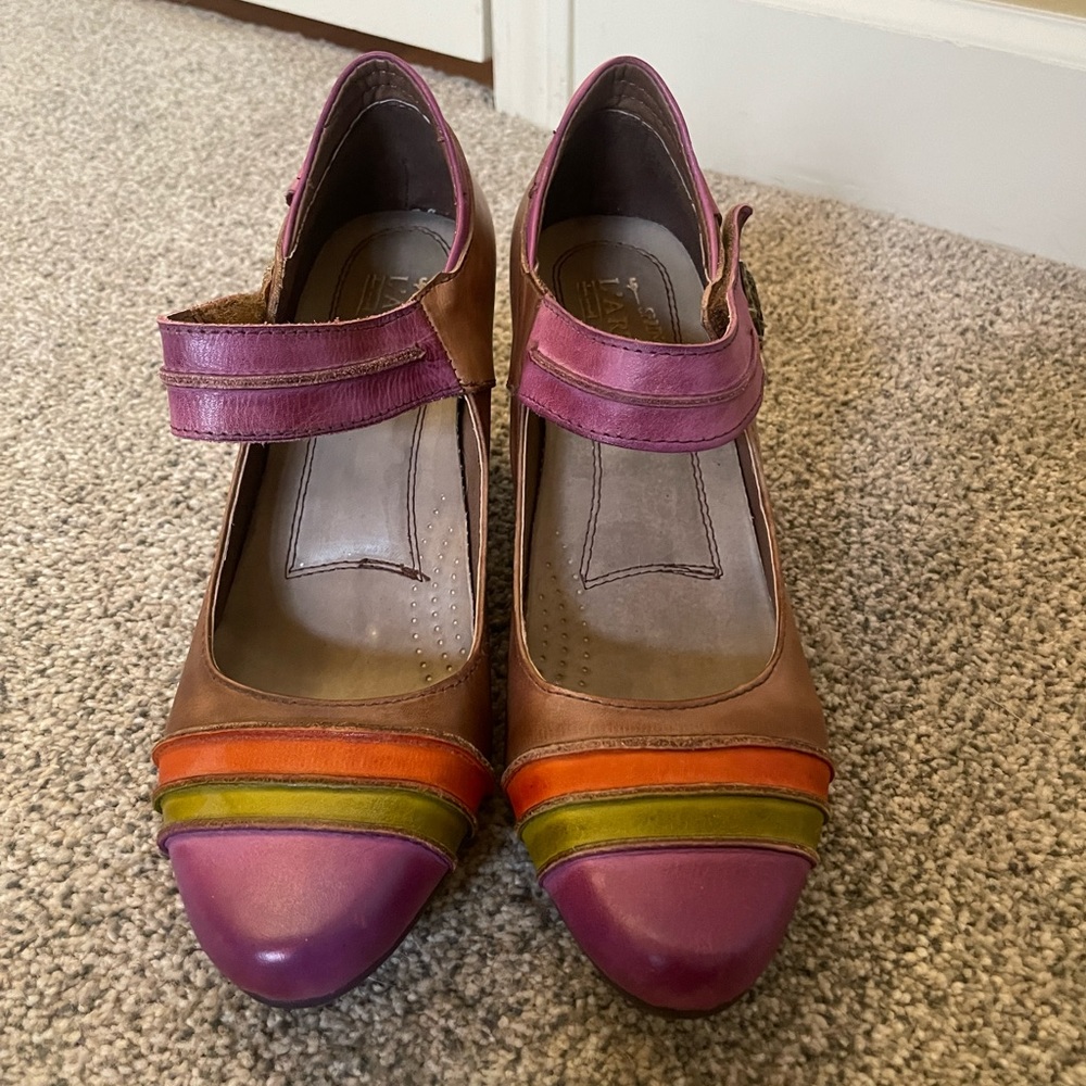 L’Artiste Spring Step Heels